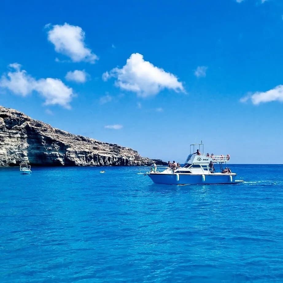 AMUNÍ – Gita in Barca a Lampedusa